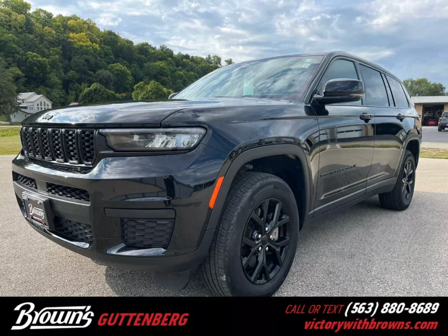 2024 Jeep Grand Cherokee Altitude photo 1