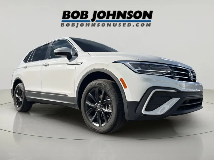 2024 Volkswagen Tiguan SE Wolfsburg Edition photo 1