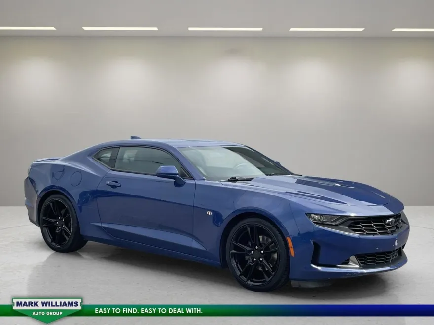 2020 Chevrolet Camaro 2LT photo 1