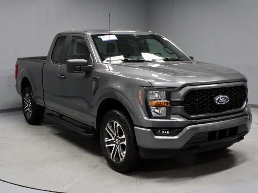 2023 Ford F-150 XL photo 1