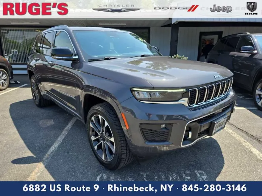 2022 Jeep Grand Cherokee Overland photo 1