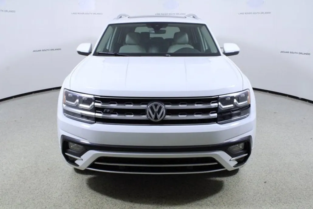 2019 Volkswagen Atlas V6 SEL R-Line photo 1