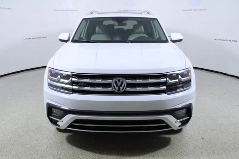 2019 Volkswagen Atlas V6 SEL R-Line photo 1