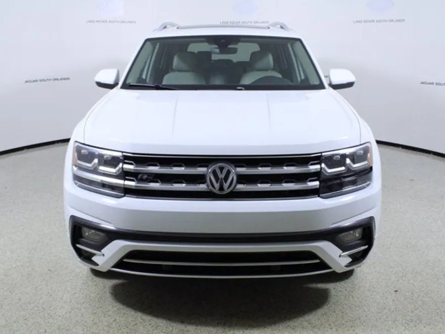 2019 Volkswagen Atlas V6 SEL R-Line photo 1
