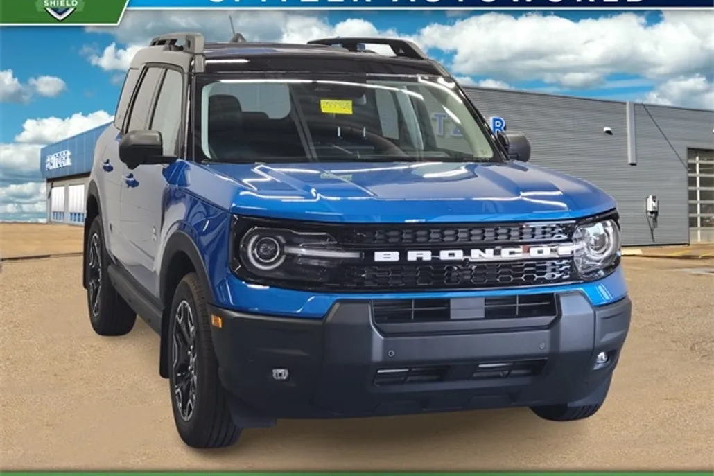 2025 Ford Bronco Sport Outer Banks photo 1