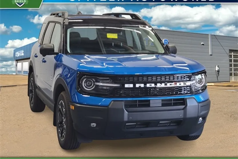 2025 Ford Bronco Sport Outer Banks photo 1