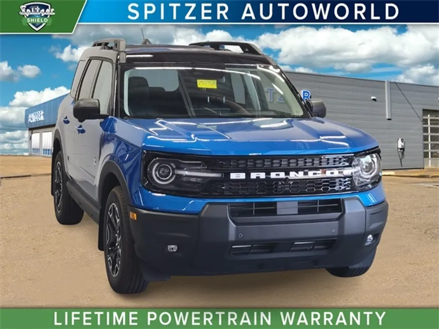 2025 Ford Bronco Sport Outer Banks photo 1