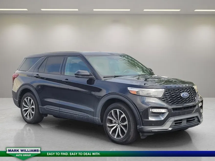 2021 Ford Explorer ST photo 1
