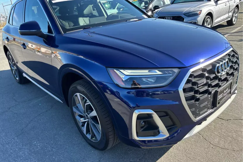 2024 Audi Q5 S line Premium Plus photo 1