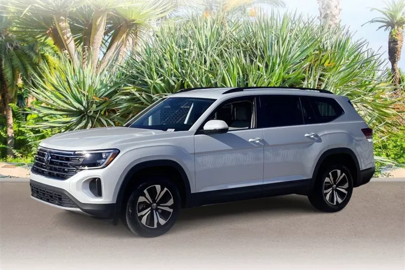 2026 Volkswagen Atlas SE photo 1