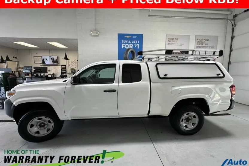 2021 Toyota Tacoma SR photo 1