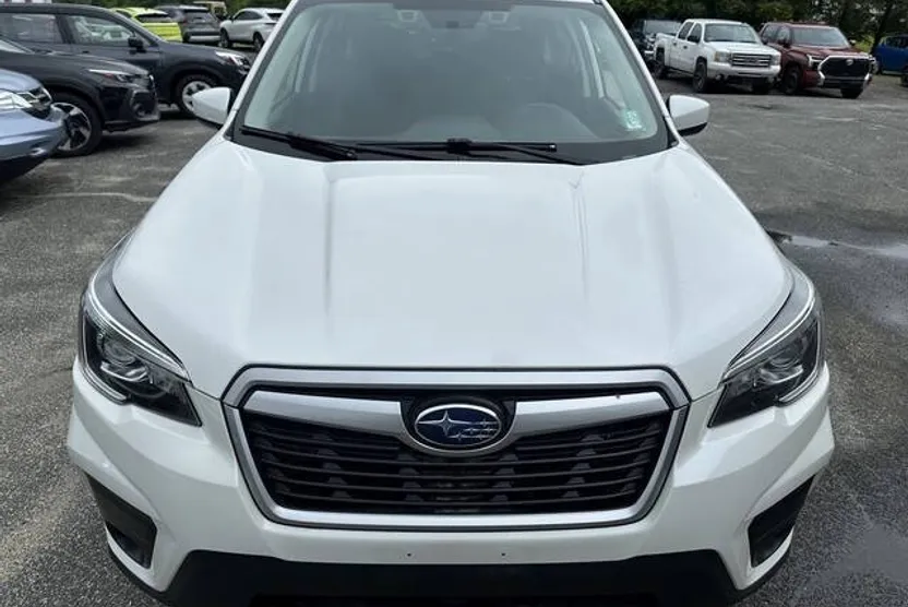 2020 Subaru Forester Premium photo 1