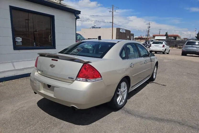 2012 Chevrolet Impala LTZ photo 1