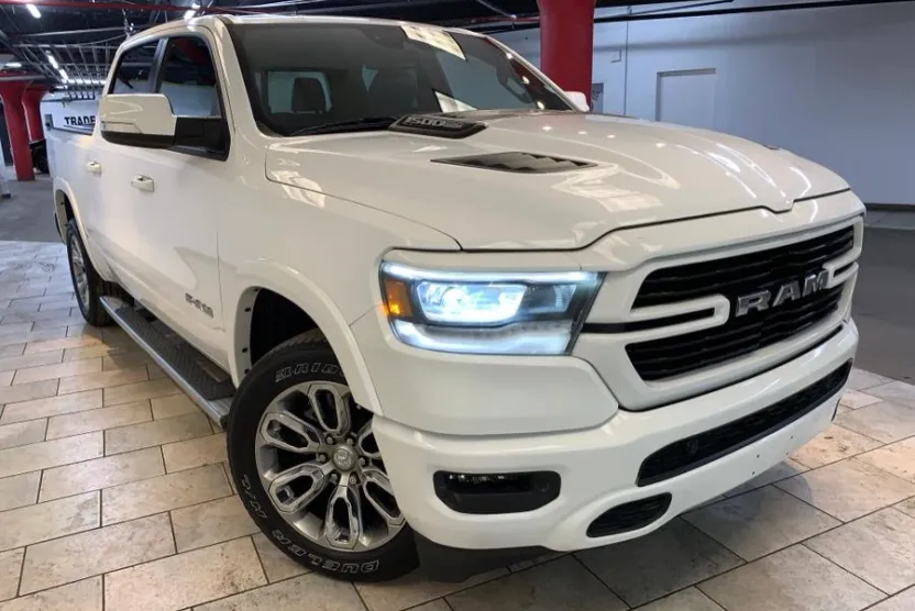 2022 Ram 1500 Laramie photo 1