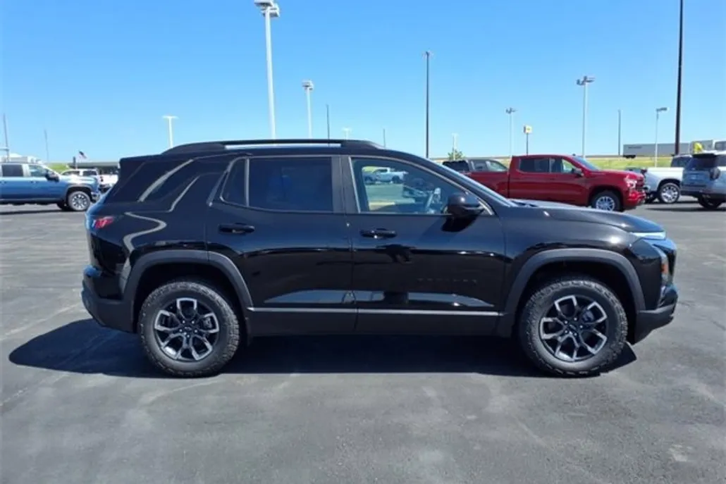 2026 Chevrolet Equinox ACTIV photo 1