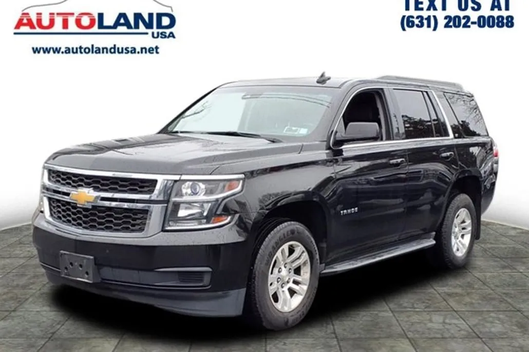 2017 Chevrolet Tahoe LS photo 1