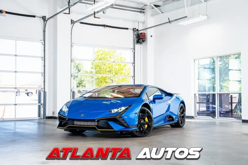 2023 Lamborghini Huracan Tecnica photo 1