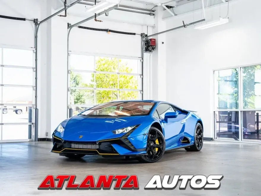 2023 Lamborghini Huracan Tecnica photo 1