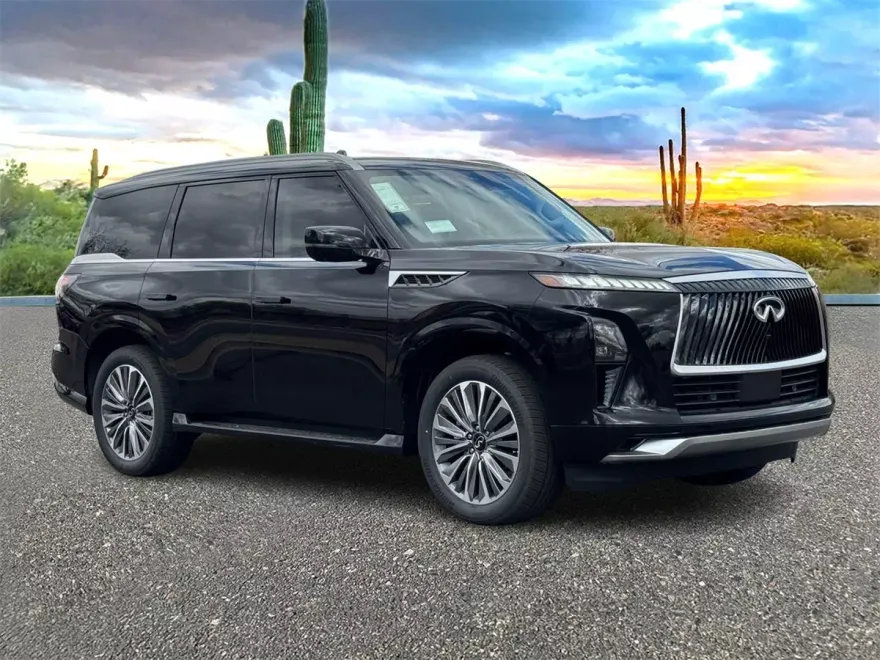 2025 Infiniti QX80 Luxe photo 1