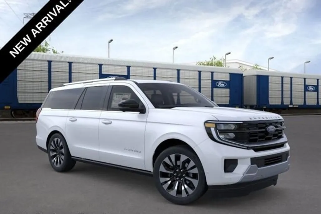 2025 Ford Expedition MAX Platinum photo 1