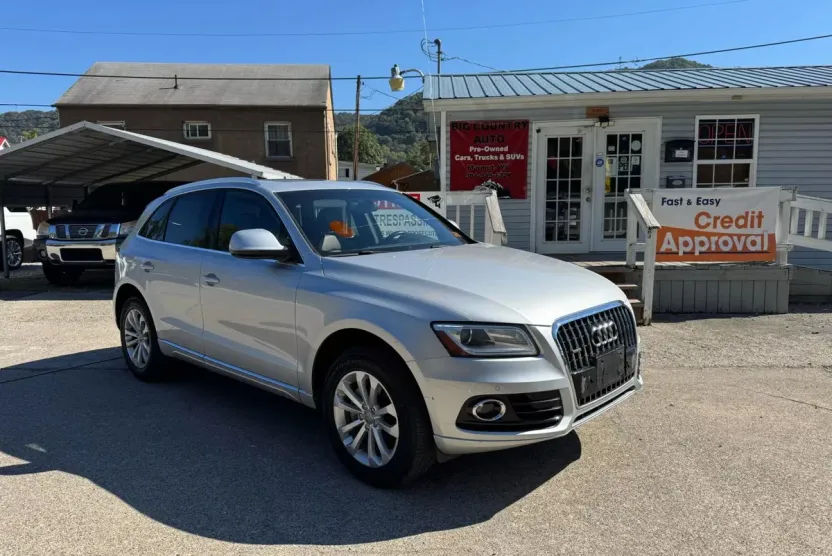 2013 Audi Q5 2.0T Premium Plus photo 1