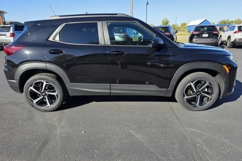 2022 Chevrolet Trailblazer RS photo 1