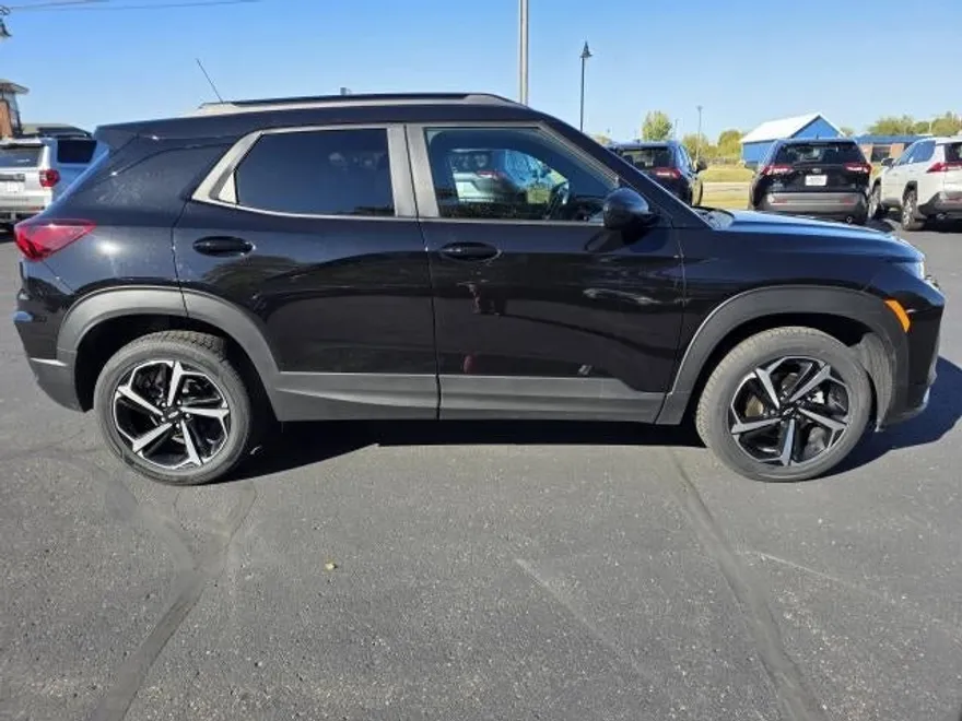 2022 Chevrolet Trailblazer RS photo 1