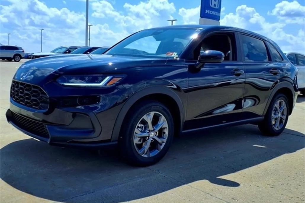 2026 Honda HR-V LX photo 1