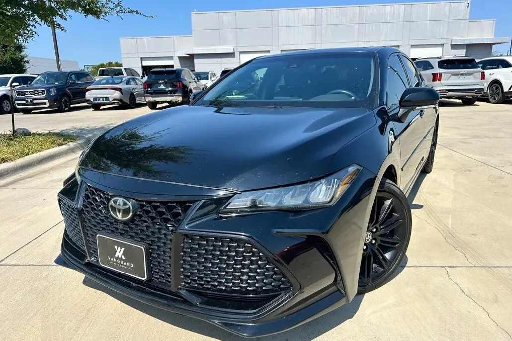 2021 Toyota Avalon XSE photo 1