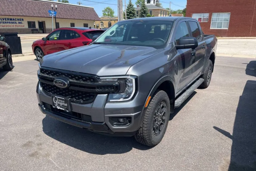 2025 Ford Ranger XLT photo 1