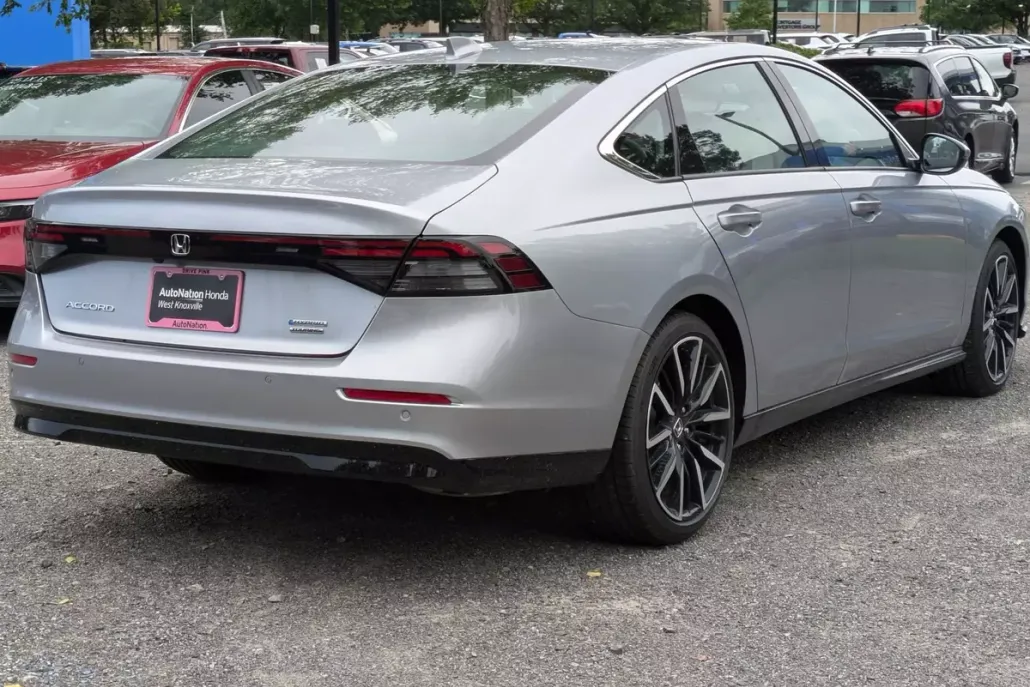 2025 Honda Accord Hybrid Touring photo 1
