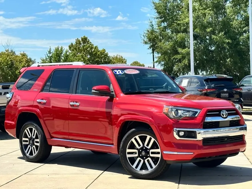 2022 Toyota 4Runner Limited photo 1
