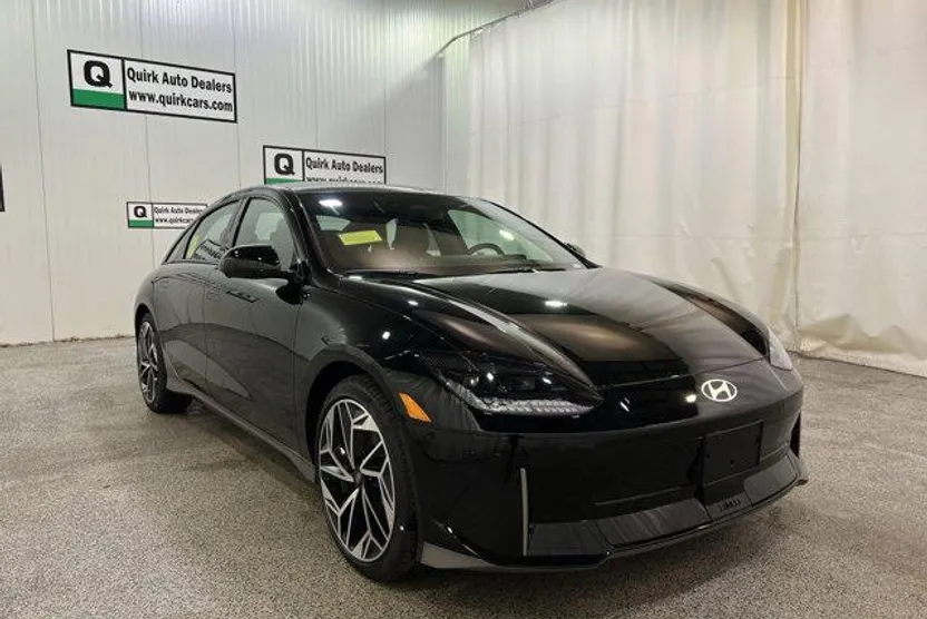 2025 Hyundai Ioniq 6 Limited photo 1
