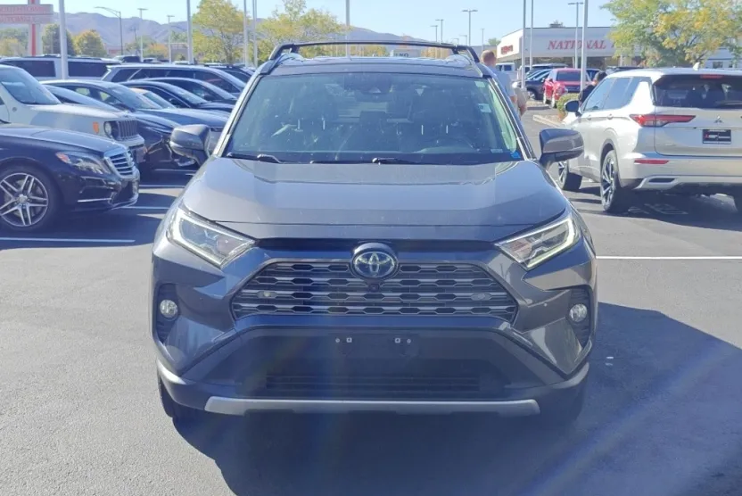 2020 Toyota RAV4 Hybrid Limited photo 1