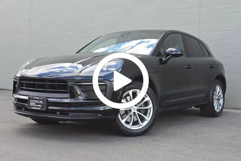 2022 Porsche Macan photo 1