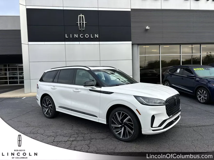 2025 Lincoln Aviator Black Label photo 1