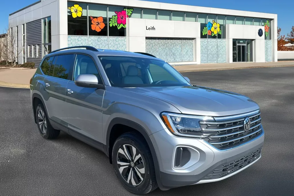 2026 Volkswagen Atlas SE photo 1