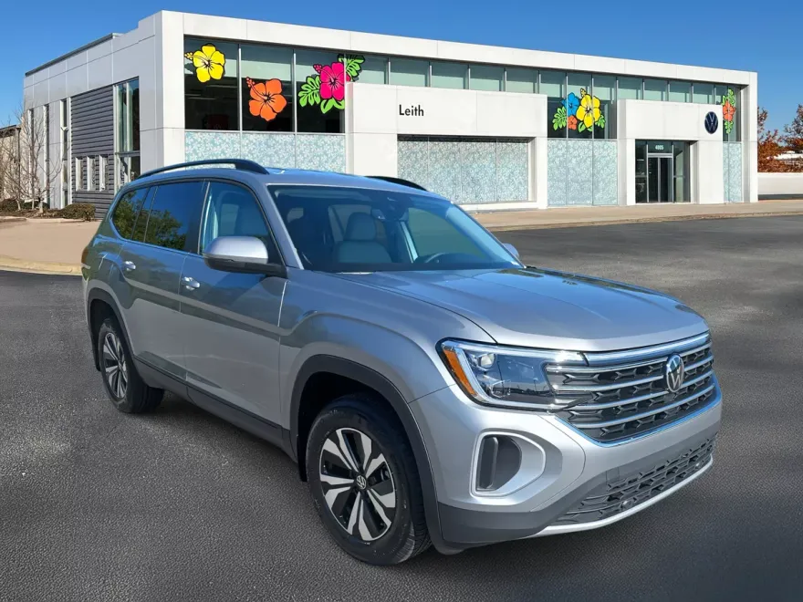 2026 Volkswagen Atlas SE photo 1