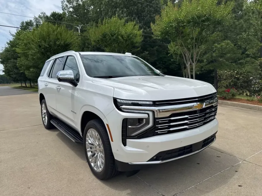 2025 Chevrolet Tahoe Premier photo 1