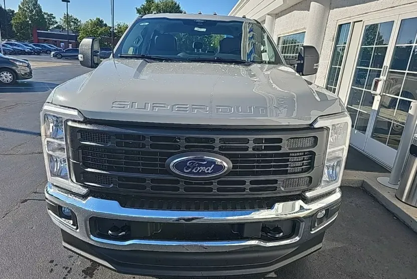2026 Ford F-250 photo 1