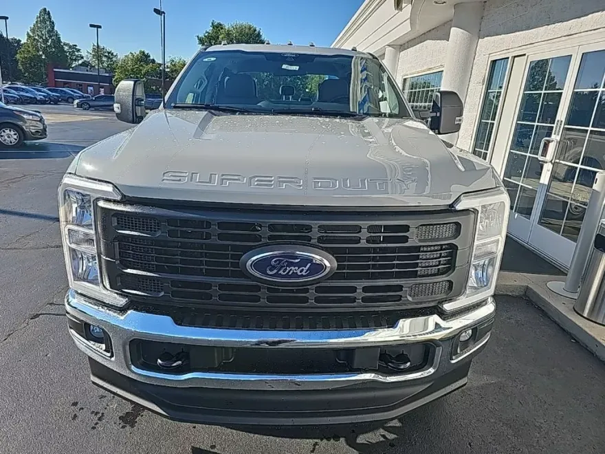 2026 Ford F-250 photo 1