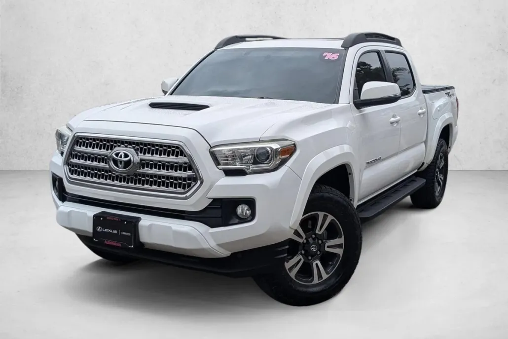 2016 Toyota Tacoma SR5 TRD Sport photo 1