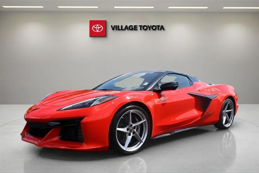 2025 Chevrolet Corvette E-Ray 2LZ photo 1