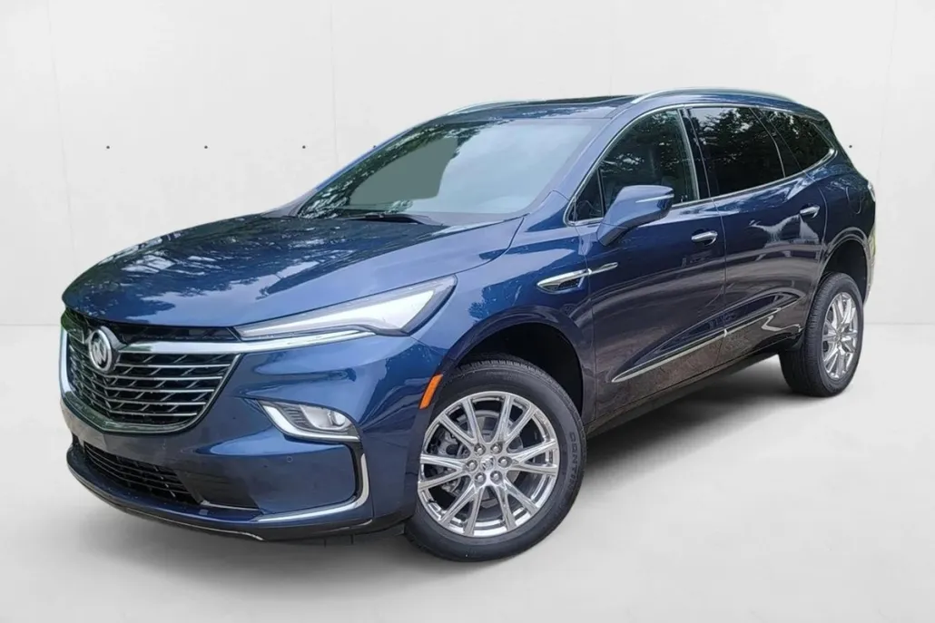 2023 Buick Enclave Essence photo 1