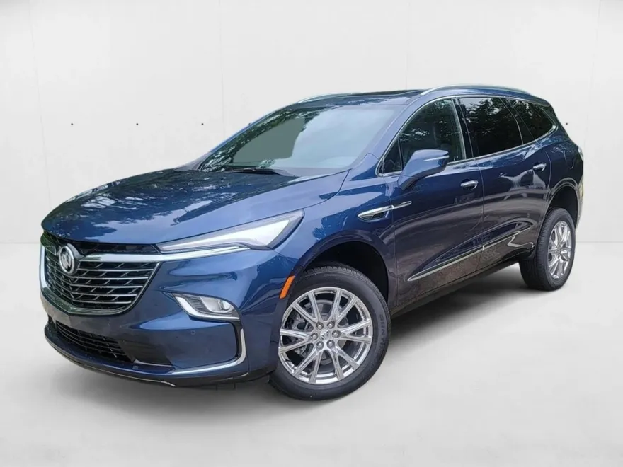 2023 Buick Enclave Essence photo 1