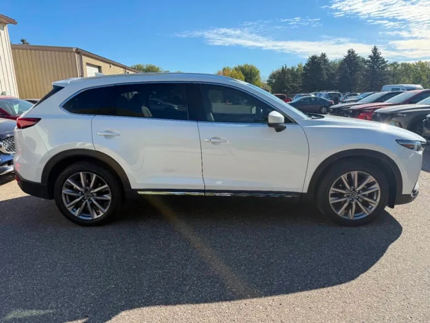 2022 Mazda CX-9 Grand Touring photo 1