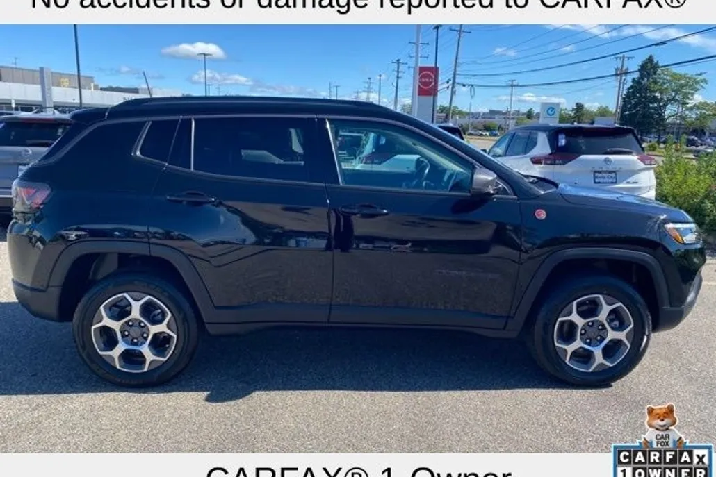 2022 Jeep Compass Trailhawk photo 1