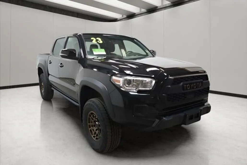 2023 Toyota Tacoma SR Double Cab photo 1