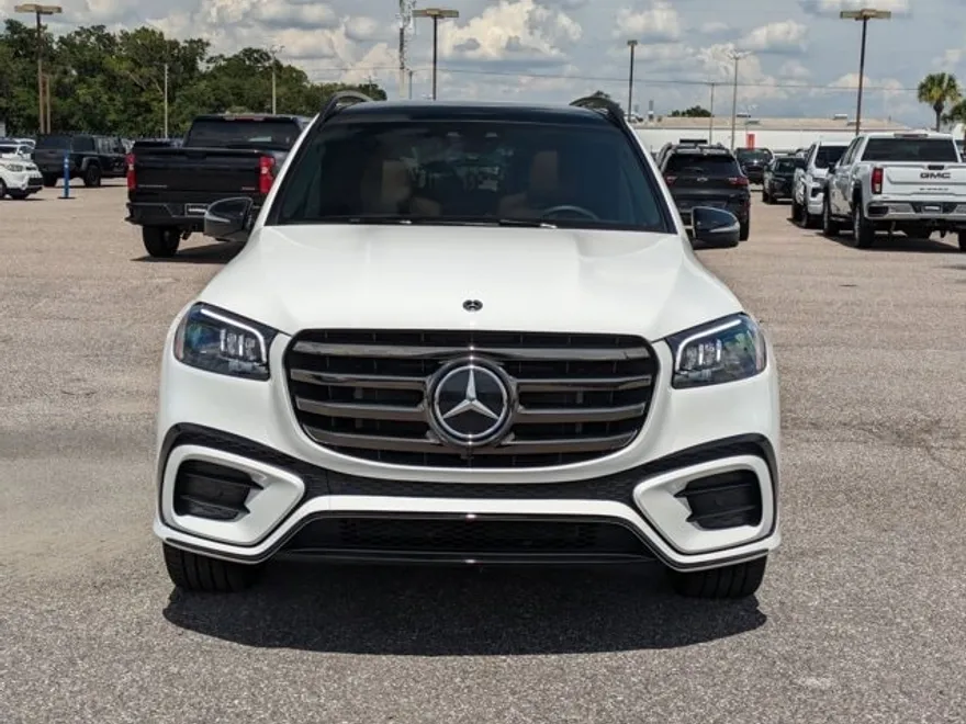 2024 Mercedes Benz GLS 450 4MATIC photo 1