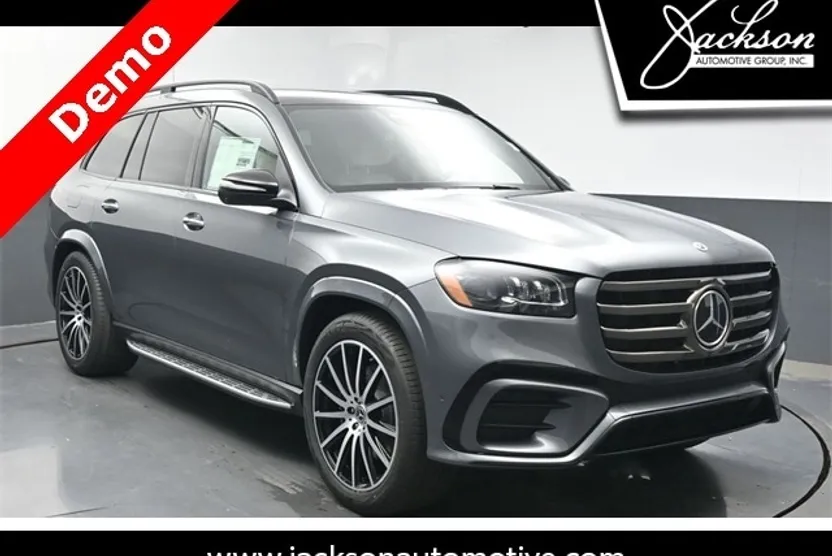 2025 Mercedes Benz GLS 450 4MATIC photo 1